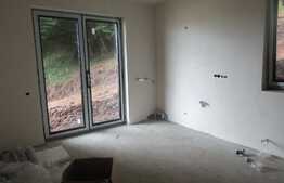 Duplex cu 4 camere, 112 mp utili, teren de 100 mp! Zona de case! Semifinisat!