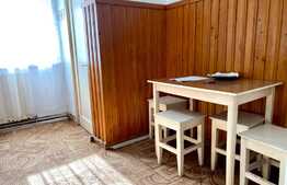 Apartament 3 camere, decomandat, 70 mp, zona UMF