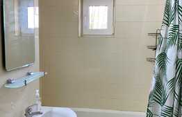 Apartament 3 camere, decomandat, 70 mp, zona UMF