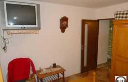 Vanzare apartament 2 camere,55 mp utili,boxa la subsol,zona strazii Aurel Vlaicu