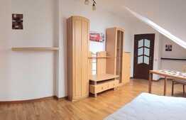 Apartament pe 2 nivele, 3 camere, 75 mp, prima inchiriere, zona Grand Hotel Italia