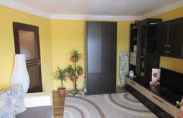 Apartament 2 camere, 55 mp, decomandat, etaj intermediar, zona Primariei Baciu