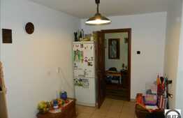 De vanzare apartament cu 2 camere, loc parcare si boxa, zona strazii Dunarii