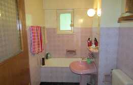 Apartament 3 camere, 81 mp, decomandat, parcare, boxa, zona Gradini Manastur