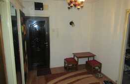 Apartament 3 camere, 81 mp, decomandat, parcare, boxa, zona Gradini Manastur