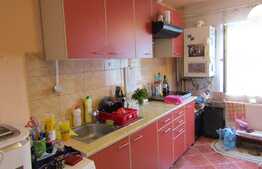 3 camere, decomandat, 65 mp, etaj intermediar, boxa, zona BRD