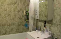 3 camere, decomandat, 65 mp, etaj intermediar, boxa, zona BRD