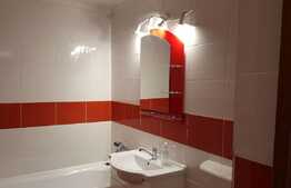 Apartament 3 camere, decomandat, 76 mp, prima inchiriere, zona UMF