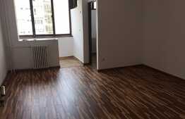 Garsoniera 28 mp utili, etaj intermediar, zona Big