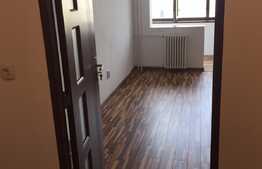 Garsoniera 28 mp utili, etaj intermediar, zona Big