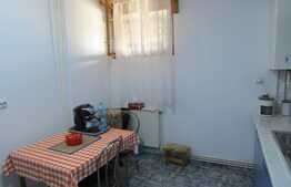 Apartament 2 camere, 52, 4 mp, decomandat, etaj intermediar, zona Piata Marasti