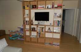 Apartament in vila, 4 camere, 75 mp, 2 balcoane, zona LIDL, 2 locuri parcare!