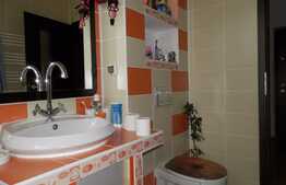 2 camere, 59.79 mp, 2 balcoane, decomandat, zona strazii Eroilor! Cu parcare!