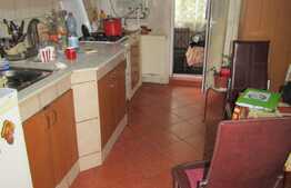 Apartament de vanzare, 3 camere, decomandat, 65 mp, zona strazii Dambovitei