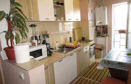 Vanzare 2 camere, 50 mp, balcon, zona strazii Eroilor! Parcare!