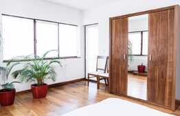 Apartament 4 camere, 110 mp, terasa 60 mp, garaj, parcare, zona strazii Mircea Eliade