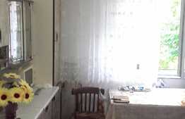 Apartament, 3 camere, decomandat, 70 mp, garaj, boxa subsol, zona Park Lake