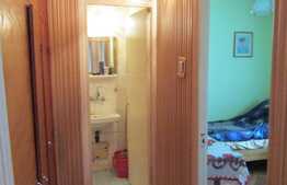 3 camere, decomandat, 70 mp, etaj intermediar, garaj, zona strazii Ion Mester