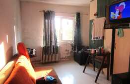 4 camere, decomandat, 78 mp, etaj intermediar, zona strazii Calea Floresti