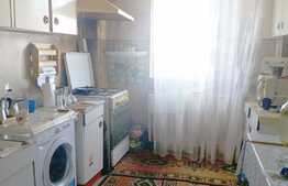 Apartament 3 camere, 69 mp, decomandat, etaj intermediar, zona Billa