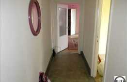 Apartament 3 camere semidecomandate, zona Horea. Necesita renovare!