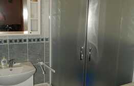 Garsoniera de vanzare de 43 mp, decomandata! Zona strazii Stejarului!