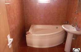 De vanzare apartament 2 camere, 60 mp utili, cu garaj, zona Nichita Stanescu