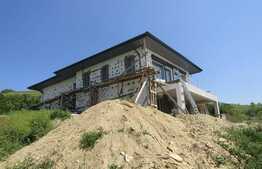 Casa individuala, 170 mp utili, teren de 411 mp, zona linistita!