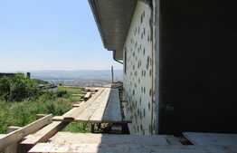 Casa individuala, 170 mp utili, teren de 411 mp, zona linistita!