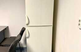 Apartament 2 camere, 55 mp, decomandat, parcare, zona strazii Intre Lacuri