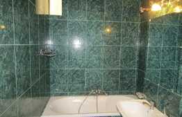 Apartament 3 camere, 67 mp, decomandat, garaj, boxa subsol, zona Big