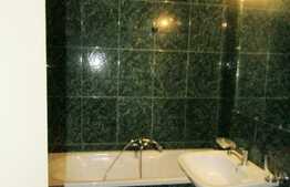 Apartament 3 camere, 67 mp, decomandat, garaj, boxa subsol, zona Big