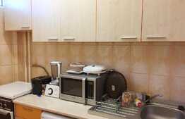 Garsoniera 28 mp, etaj intermediar, zona Mercur