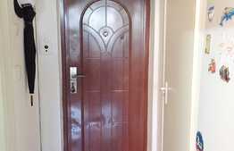 Garsoniera 28 mp, etaj intermediar, zona Mercur