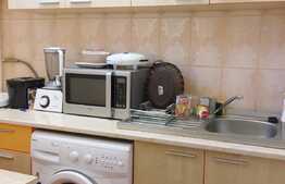 Garsoniera 28 mp, etaj intermediar, zona Mercur