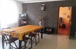 Apartament 3 camere, 71, 39 mp, etaj intermediar, zona Vivo