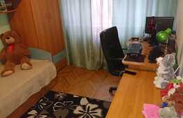Apartament 3 camere, 72 mp, decomandat, parcare, boxa, zona Big