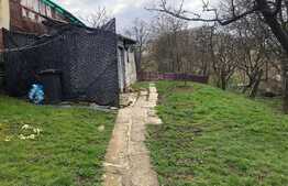 Casa cu suprafata de  38 mp, teren de 560 mp, front 12ml