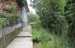 Casa cu suprafata de  38 mp, teren de 560 mp, front 12ml