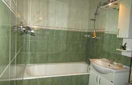 Apartament 3 camere, decomandat, 67 mp, garaj, boxa la subsol, zona Kaufland