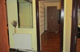 Apartament 3 camere, decomandat, 67 mp, garaj, boxa la subsol, zona Kaufland