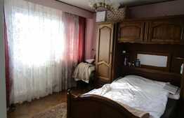Apartament 3 camere, 73 mp, decomandat, boxa, zona Petrom