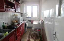 Apartament 3 camere, 73 mp, decomandat, boxa, zona Petrom