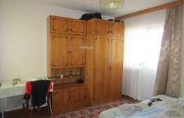 Apartament 3 camere, 73 mp, decomandat, boxa, zona Petrom