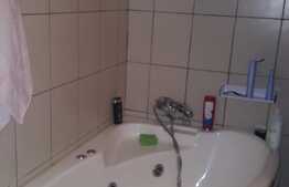 De vanzare apartament cu 3 camere, 56 mp, zona strazii Campului