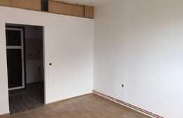 De vanzare garsoniera, 21 mp, zona strazii Campina