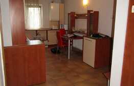 Apartament de inchiriere 3 camere, decomandat, 68 mp, zona UMF