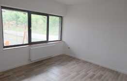 Apartament 2 camere, 56 mp, decomandat, terasa 50 mp, zona strazii Colinei