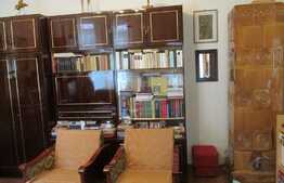 De vanzare casa interbelica zona centrala , 68,67 mp, teren 176 mp, front 9 ml, zona centrala!