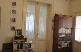 De vanzare casa interbelica zona centrala , 68,67 mp, teren 176 mp, front 9 ml, zona centrala!